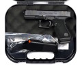 GLOCK 19 Gen. 6 - zawartość walizki