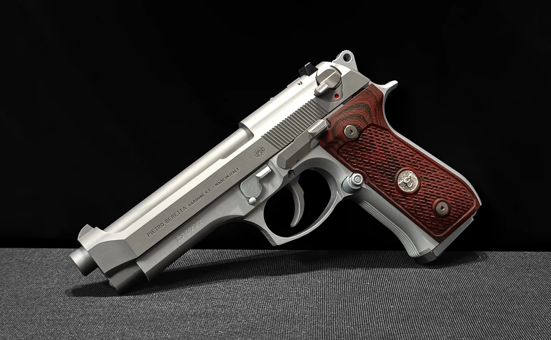 Beretta 92FS: historia, warianty i wszystko, co warto wiedzieć przed zakupem